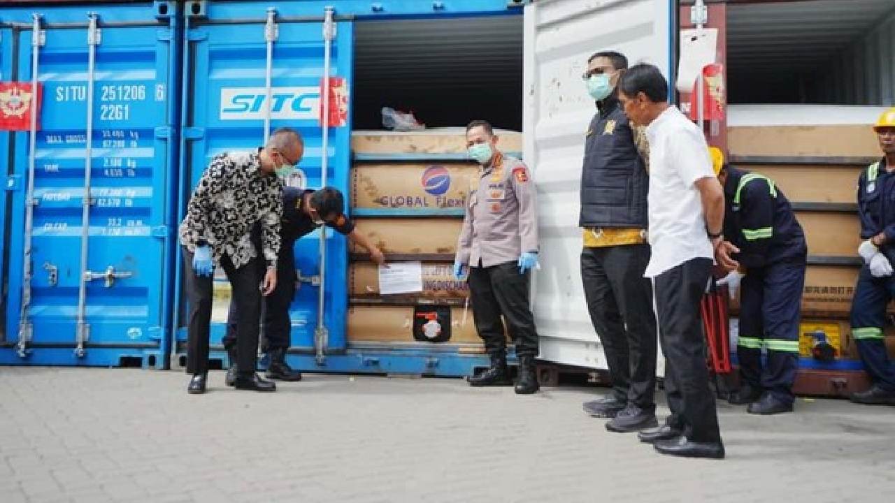 87 Kontainer Sawit Gagal Berangkat: Kemenkeu dan Satgassus Polri Ungkap Modus Ekspor Ilegal