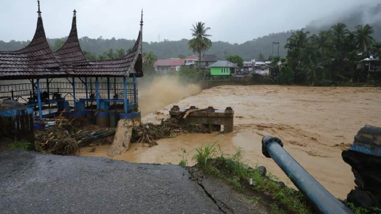 Banjir dan Longsor Sumbar 2025: Luka Kolektif di Tanah Minang