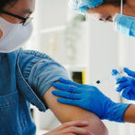 Imunitas Menurun Seiring Usia, Vaksin Campak untuk Dewasa Jadi Sorotan