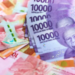 Rupiah Sentuh Rp18 Ribu per Dolar AS